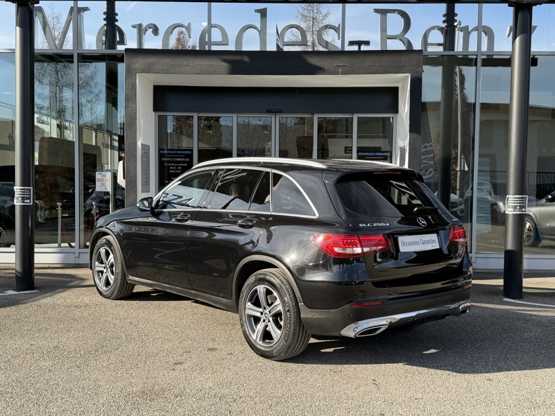 Image Mercedes-Benz GLC SUV GLC 250 d 4MATIC SUV Executive  