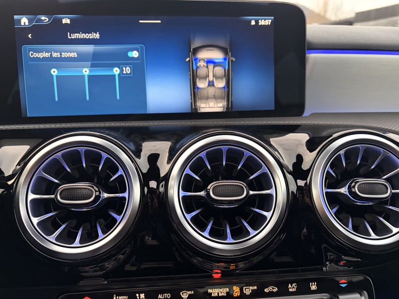 Image Mercedes-Benz CLASSE A 250 e AMG Line  