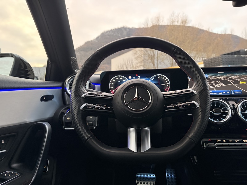 Image Mercedes-Benz CLASSE A 250 e AMG Line  