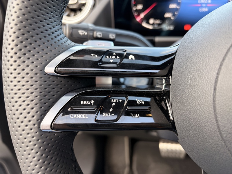 Image Mercedes-Benz GLA 200 d AMG Line  