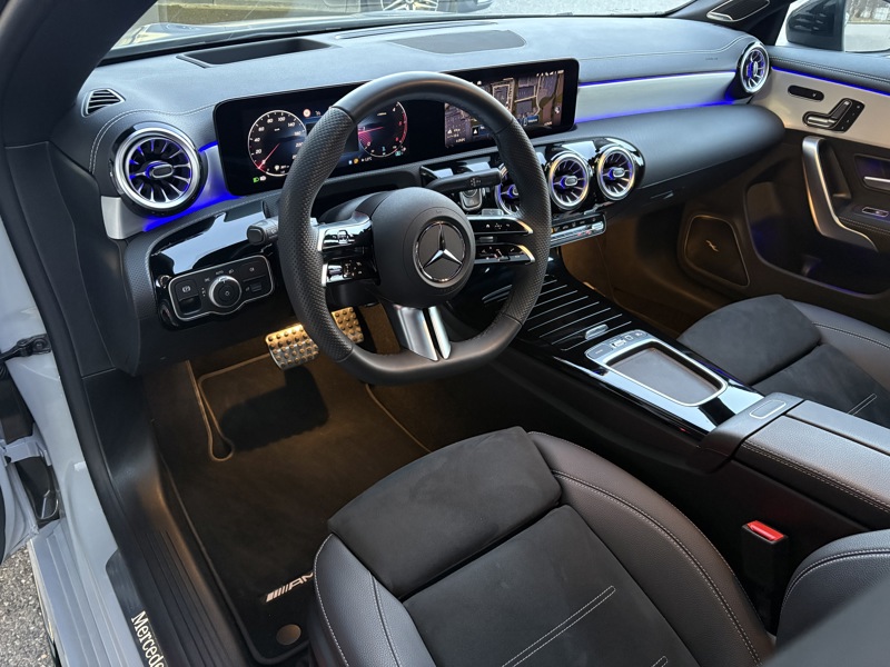 Image Mercedes-Benz CLA SHOOTING BRAKE CLA 200 d AMG Exclusive Design  