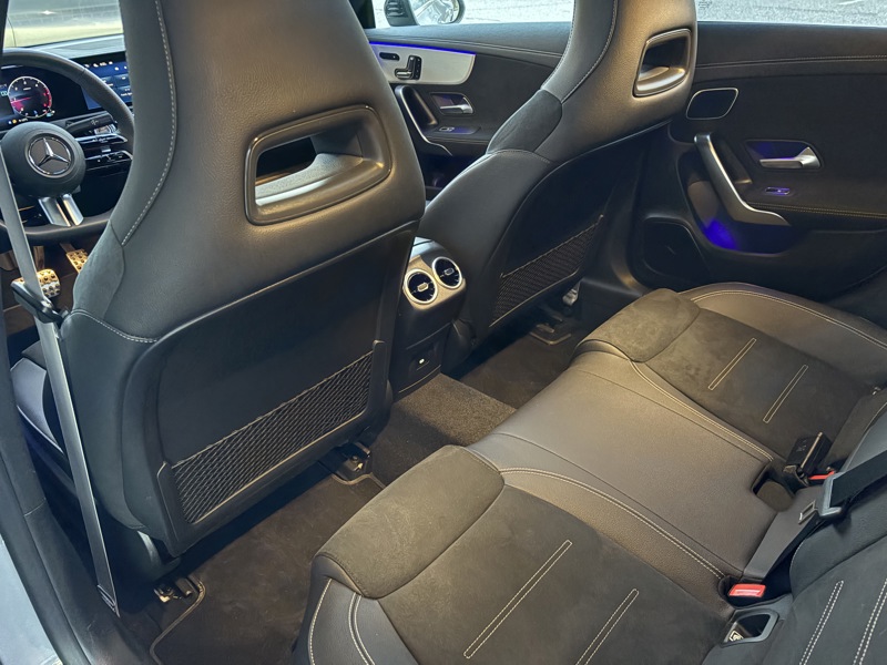 Image Mercedes-Benz CLA SHOOTING BRAKE CLA 200 d AMG Exclusive Design  