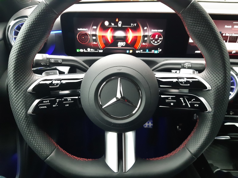 Image Mercedes-Benz CLASSE A 180 d AMG Line  