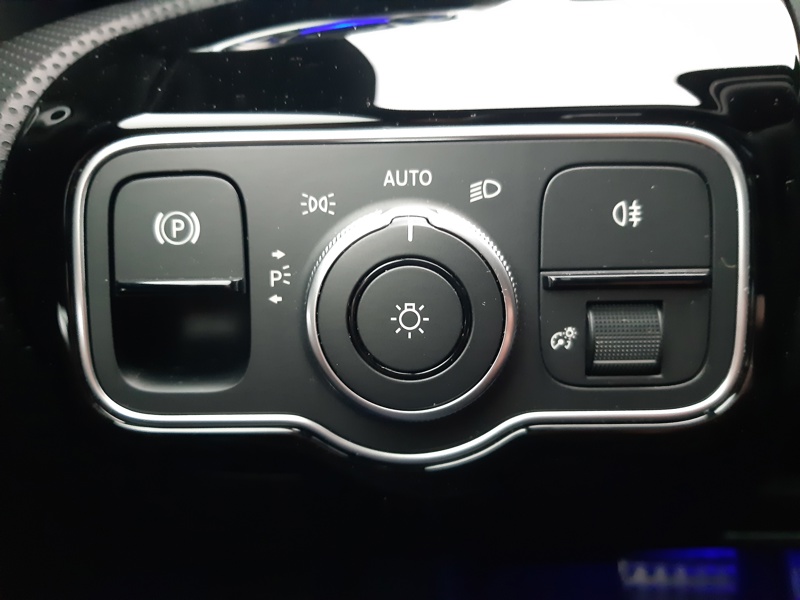 Image Mercedes-Benz CLASSE A 180 d AMG Line  