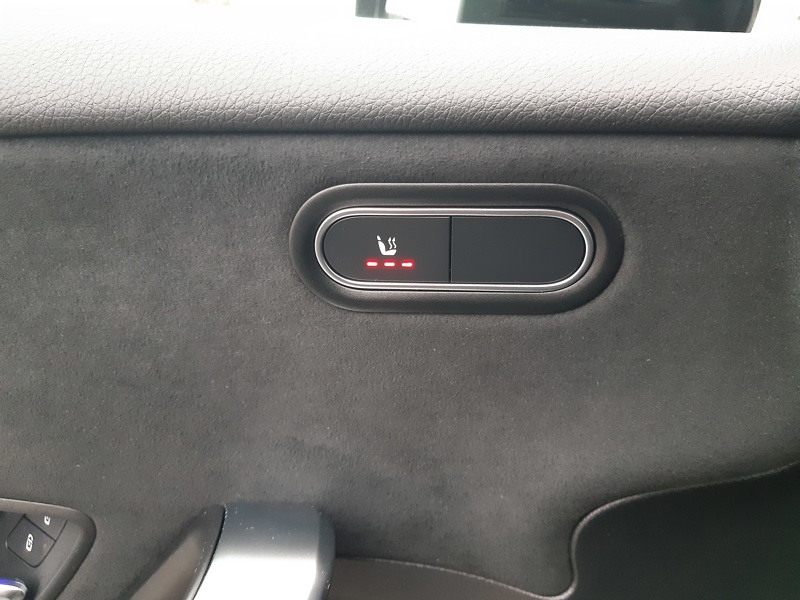 Image Mercedes-Benz CLASSE A 180 d AMG Line  