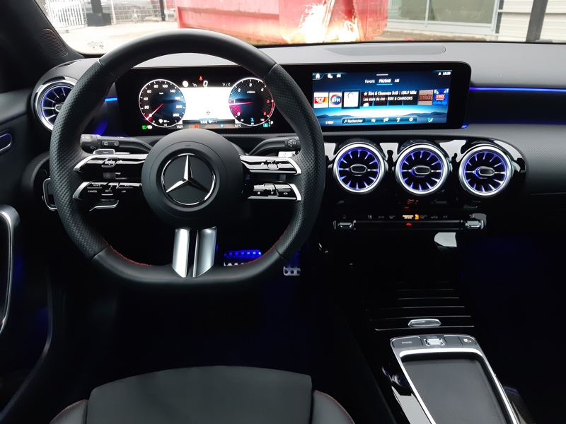 Image Mercedes-Benz CLASSE A 180 d AMG Line  