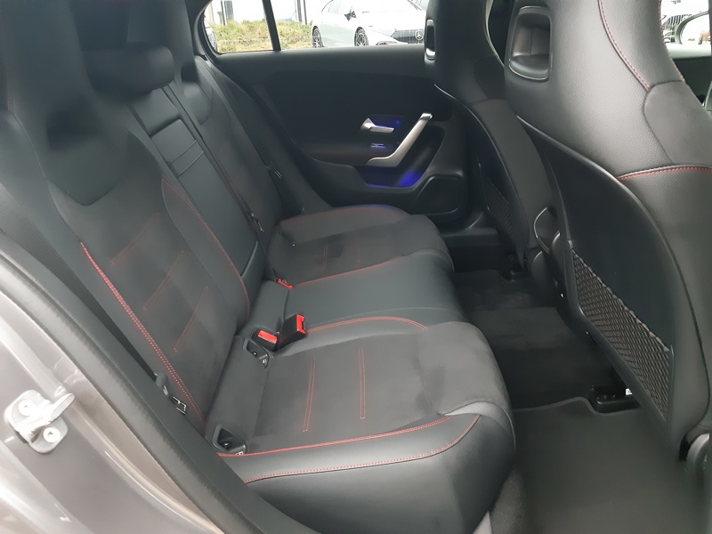 Image Mercedes-Benz CLASSE A 180 d AMG Line  