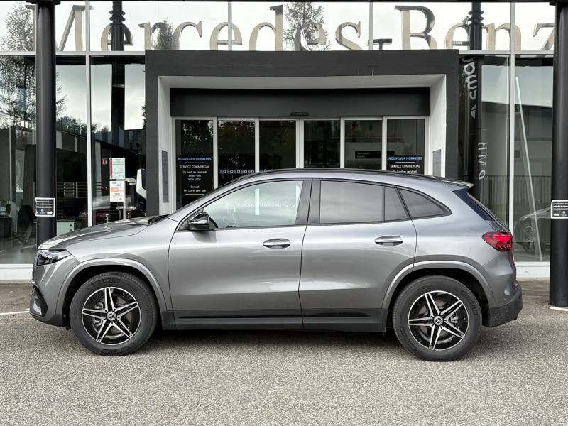 Image Mercedes-Benz EQA 300 4MATIC AMG Line  