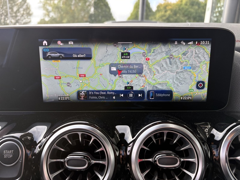 Image Mercedes-Benz EQA 300 4MATIC AMG Line  