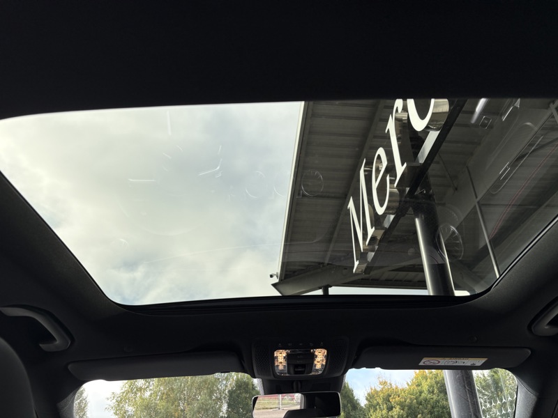 Image Mercedes-Benz EQA 300 4MATIC AMG Line  