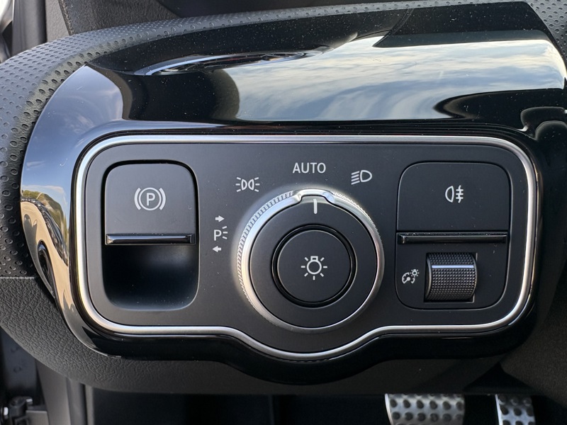 Image Mercedes-Benz CLASSE A 250 e Hybrid EQ Star Edition  