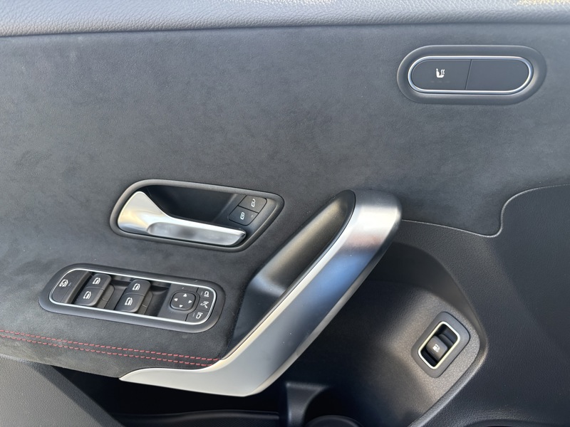 Image Mercedes-Benz CLASSE A 250 e Hybrid EQ Star Edition  