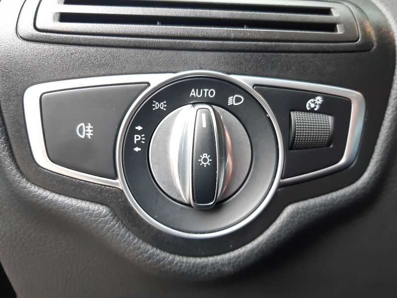 Image Mercedes-Benz GLC SUV GLC 300e 4MATIC SUV AMG Line  