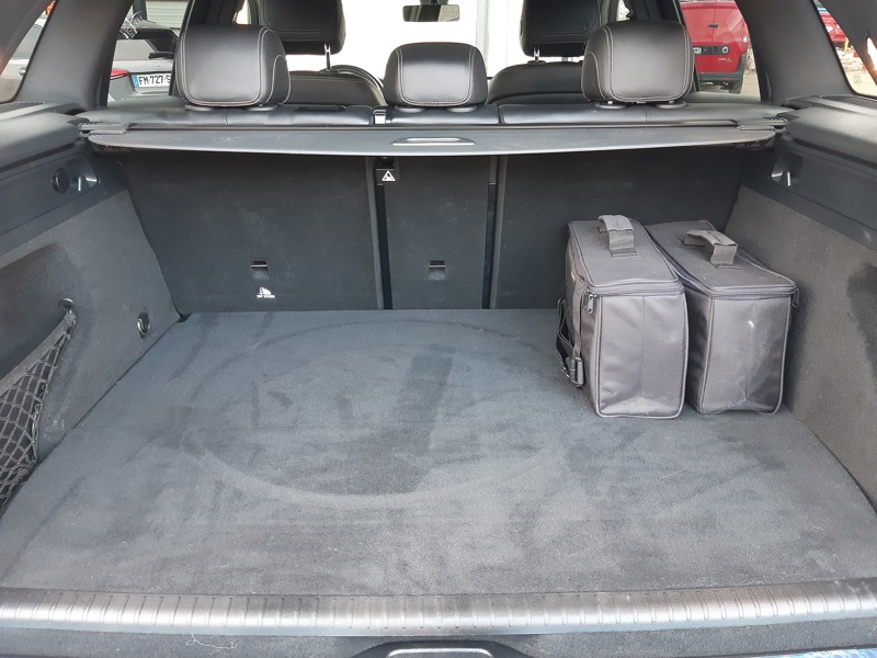 Image Mercedes-Benz GLC SUV GLC 300e 4MATIC SUV AMG Line  