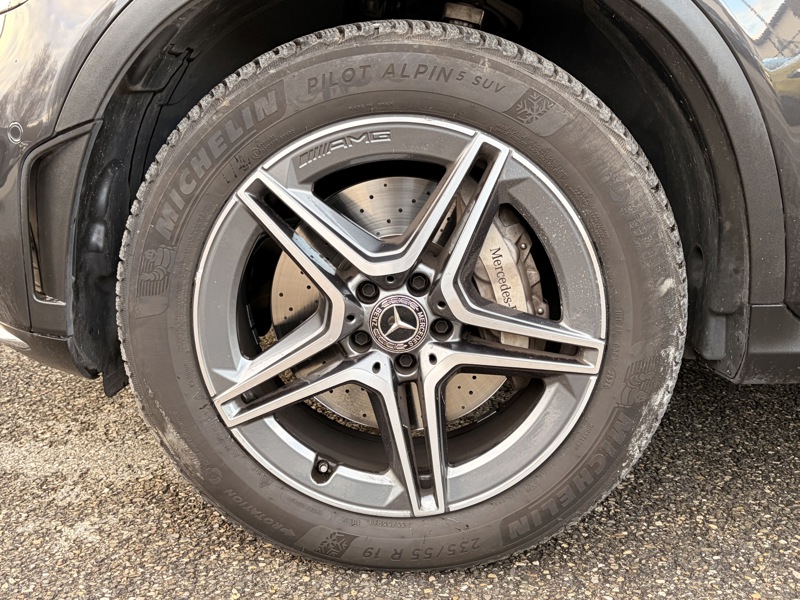 Image Mercedes-Benz GLC SUV GLC 300e 4MATIC SUV AMG Line  