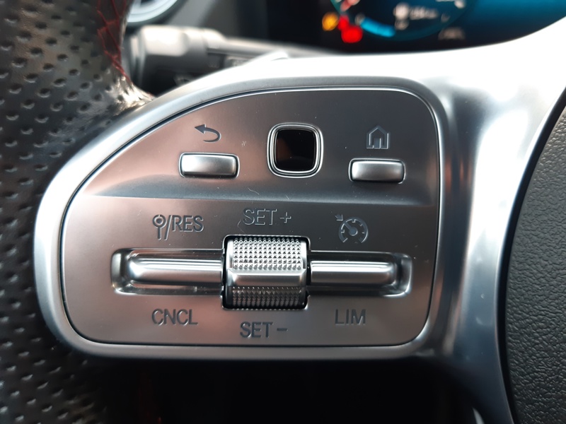 Image Mercedes-Benz GLA 200 d AMG Line  