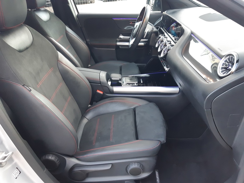 Image Mercedes-Benz GLA 200 d AMG Line  