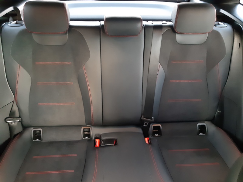 Image Mercedes-Benz GLA 200 d AMG Line  