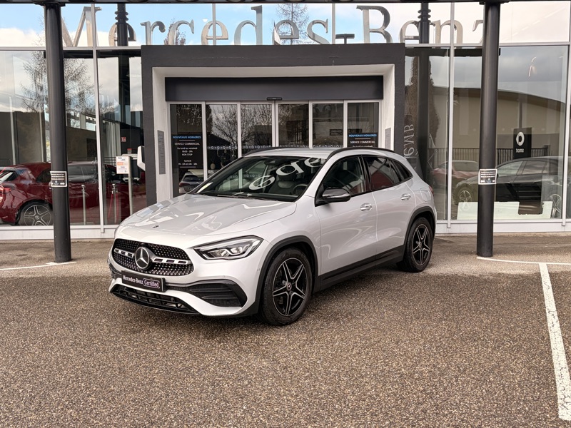 Photo Mercedes-Benz GLA 200 d AMG Line  