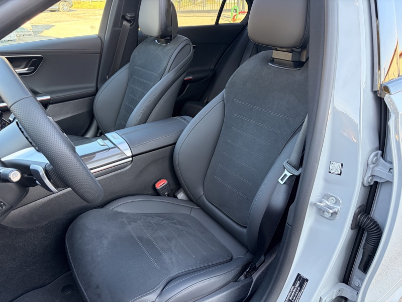 Image Mercedes-Benz CLASSE C BERLINE Classe C 220 d 4MATIC Berline AMG Line  