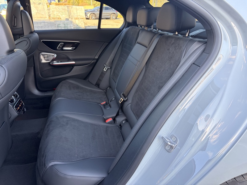 Image Mercedes-Benz CLASSE C BERLINE Classe C 220 d 4MATIC Berline AMG Line  