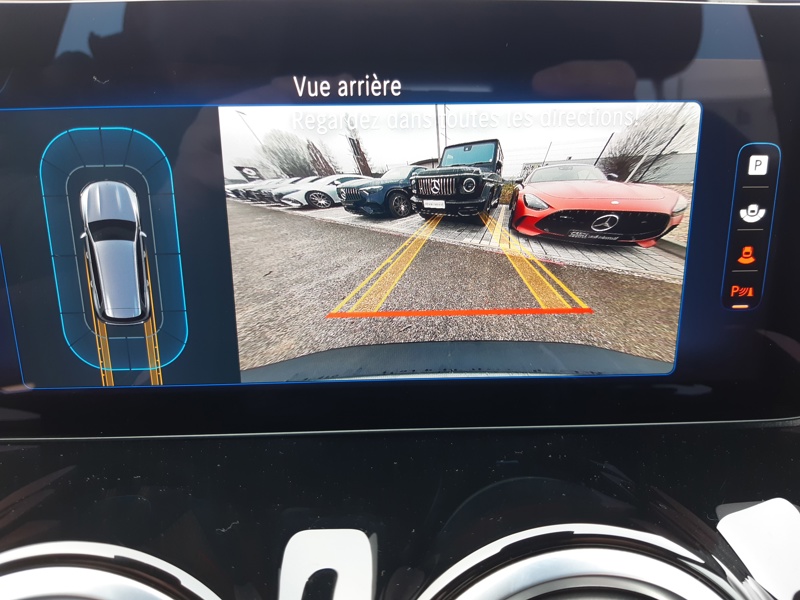 Image Mercedes-Benz EQB 250+ AMG Line  