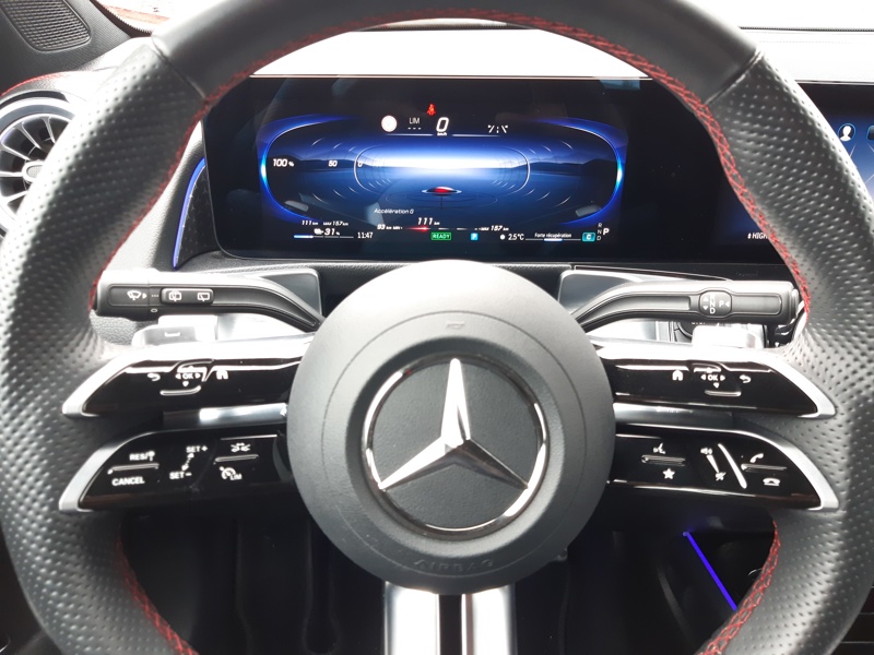 Image Mercedes-Benz EQB 250+ AMG Line  