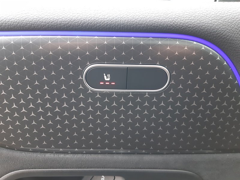 Image Mercedes-Benz EQB 250+ AMG Line  