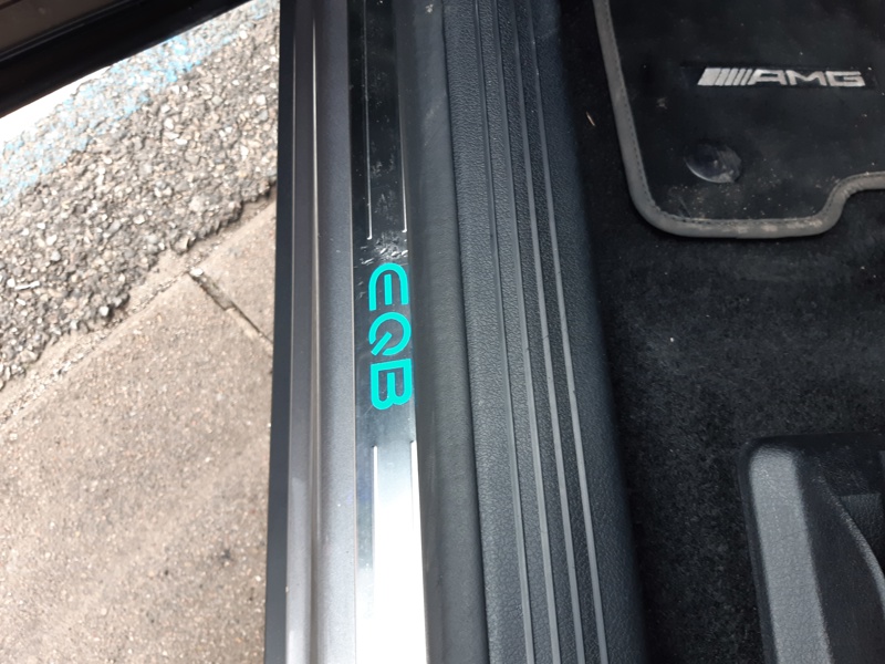 Image Mercedes-Benz EQB 250+ AMG Line  