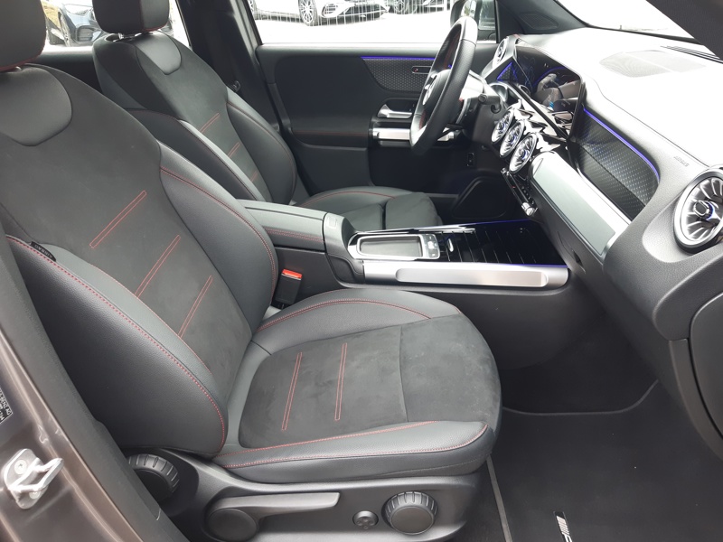 Image Mercedes-Benz EQB 250+ AMG Line  