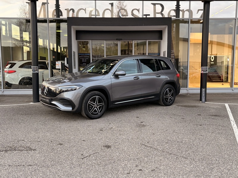 Photo Mercedes-Benz EQB 250+ AMG Line  