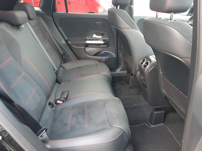 Image Mercedes-Benz GLA 250 e Hybrid EQ AMG Line  