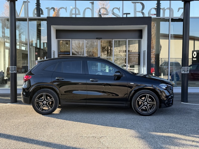 Image Mercedes-Benz GLA 250 e Hybrid EQ AMG Line  