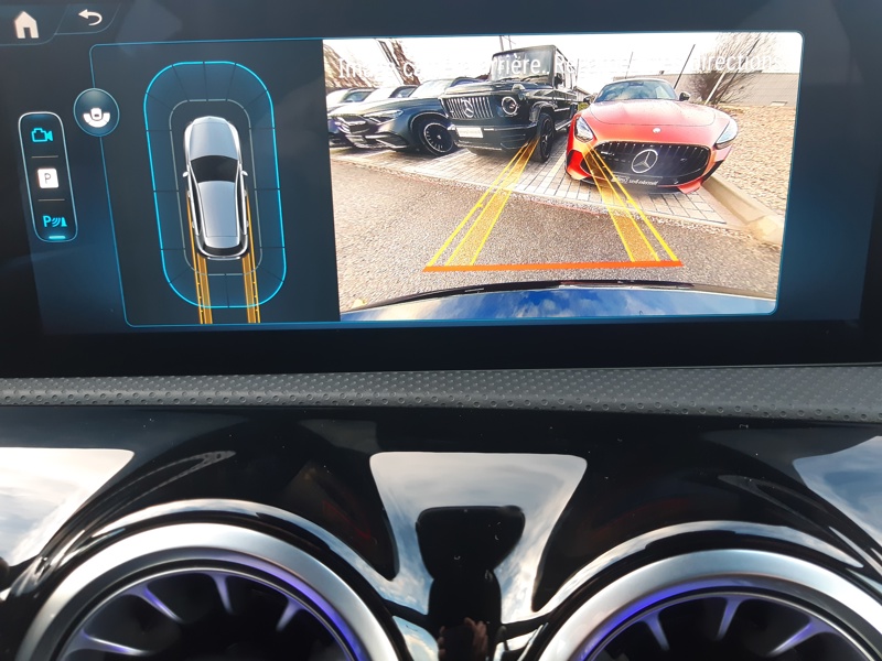 Image Mercedes-Benz CLASSE A 180 d AMG Line  