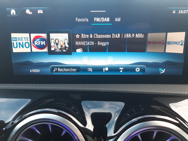 Image Mercedes-Benz CLASSE A 180 d AMG Line  