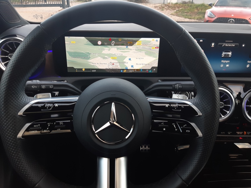 Image Mercedes-Benz CLASSE A 180 d AMG Line  