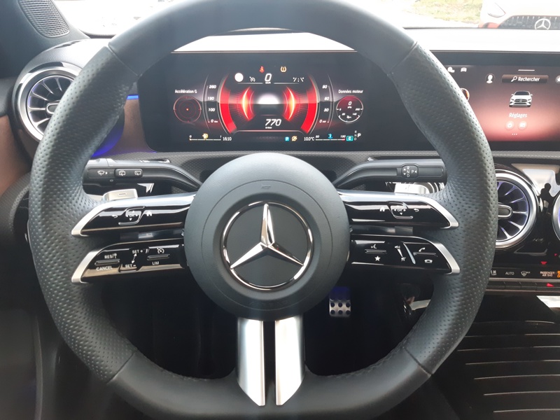 Image Mercedes-Benz CLASSE A 180 d AMG Line  