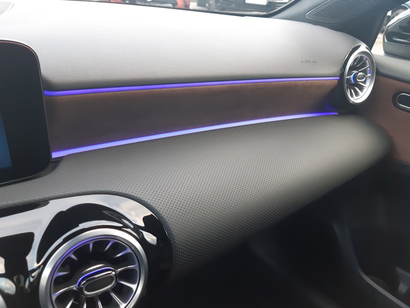 Image Mercedes-Benz CLASSE A 180 d AMG Line  