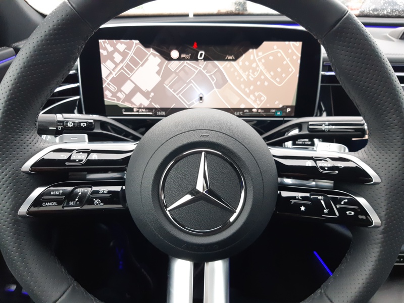 Image Mercedes-Benz CLASSE E BREAK Classe E 300 e Hybrid EQ AMG Line Break  