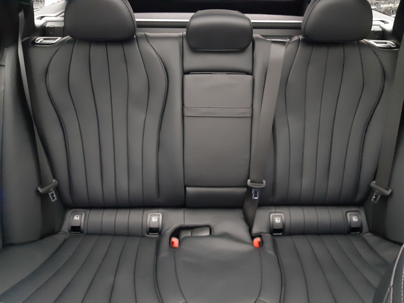 Image Mercedes-Benz CLASSE E BREAK Classe E 300 e Hybrid EQ AMG Line Break  