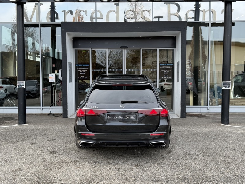 Image Mercedes-Benz CLASSE E BREAK Classe E 300 e Hybrid EQ AMG Line Break  