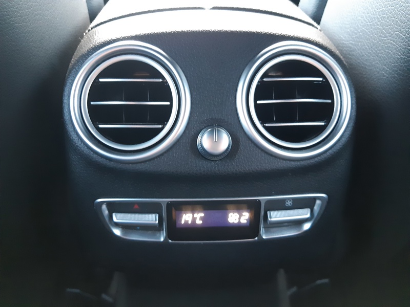 Image Mercedes-Benz GLC SUV GLC 220 d 4MATIC SUV Avantgard  