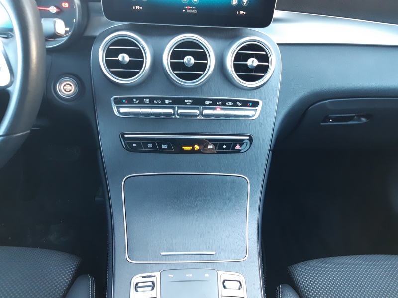 Image Mercedes-Benz GLC SUV GLC 220 d 4MATIC SUV Avantgard  