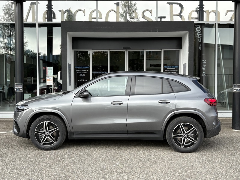 Image Mercedes-Benz EQA 300 4MATIC AMG Line  