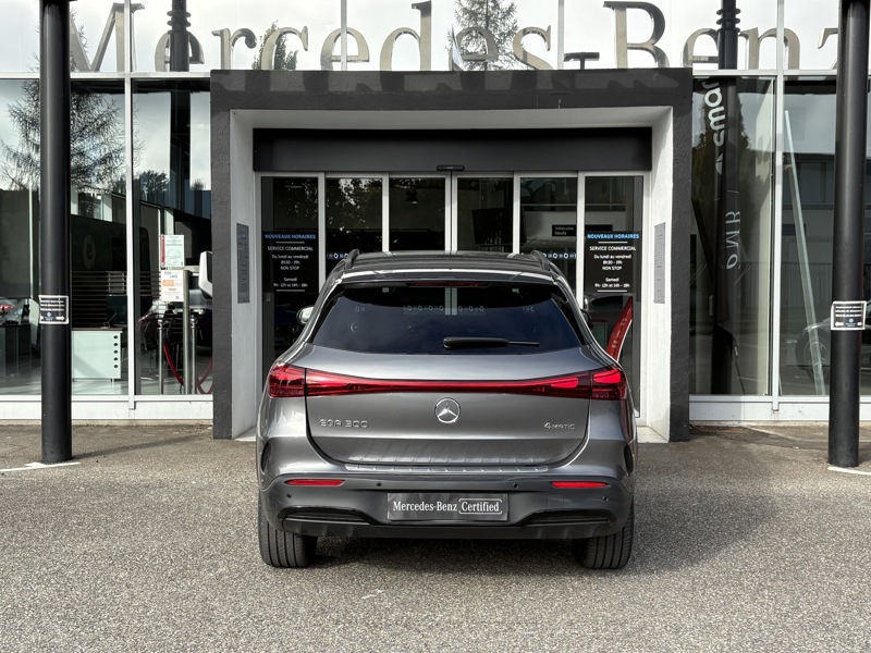 Image Mercedes-Benz EQA 300 4MATIC AMG Line  