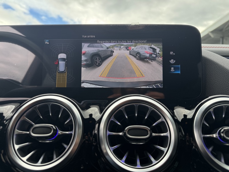 Image Mercedes-Benz EQA 350 4Matic AMG Line  292 ch 