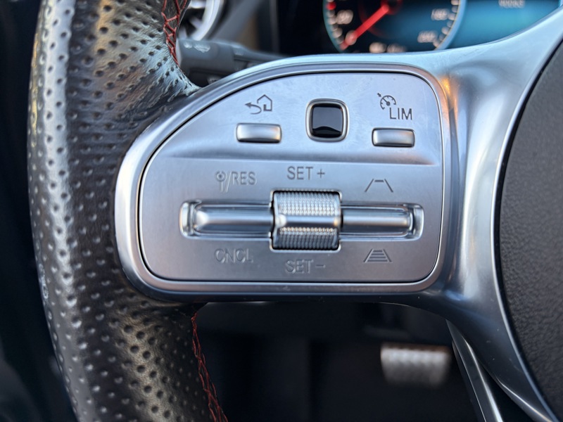 Image Mercedes-Benz EQA 350 4Matic AMG Line  292 ch 