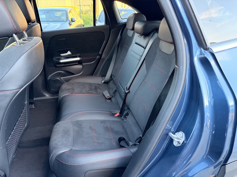 Image Mercedes-Benz EQA 350 4Matic AMG Line  292 ch 