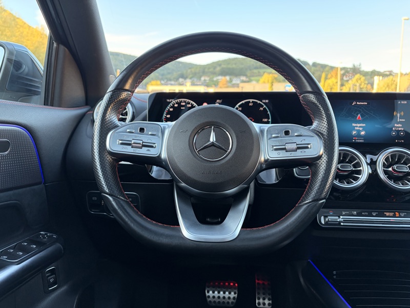 Image Mercedes-Benz EQA 350 4Matic AMG Line  292 ch 