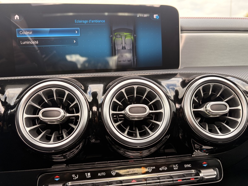 Image Mercedes-Benz CLA COUPÉ CLA 180 d Coupé AMG Line  